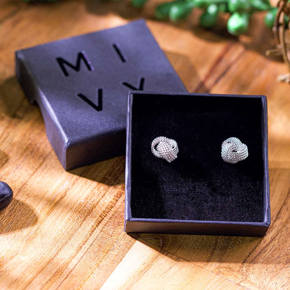 Opened Mivy jewellery box