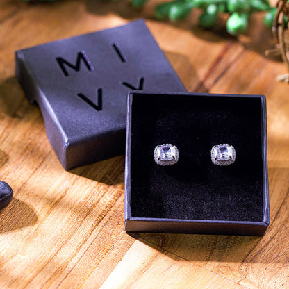 Opened Mivy jewellery box